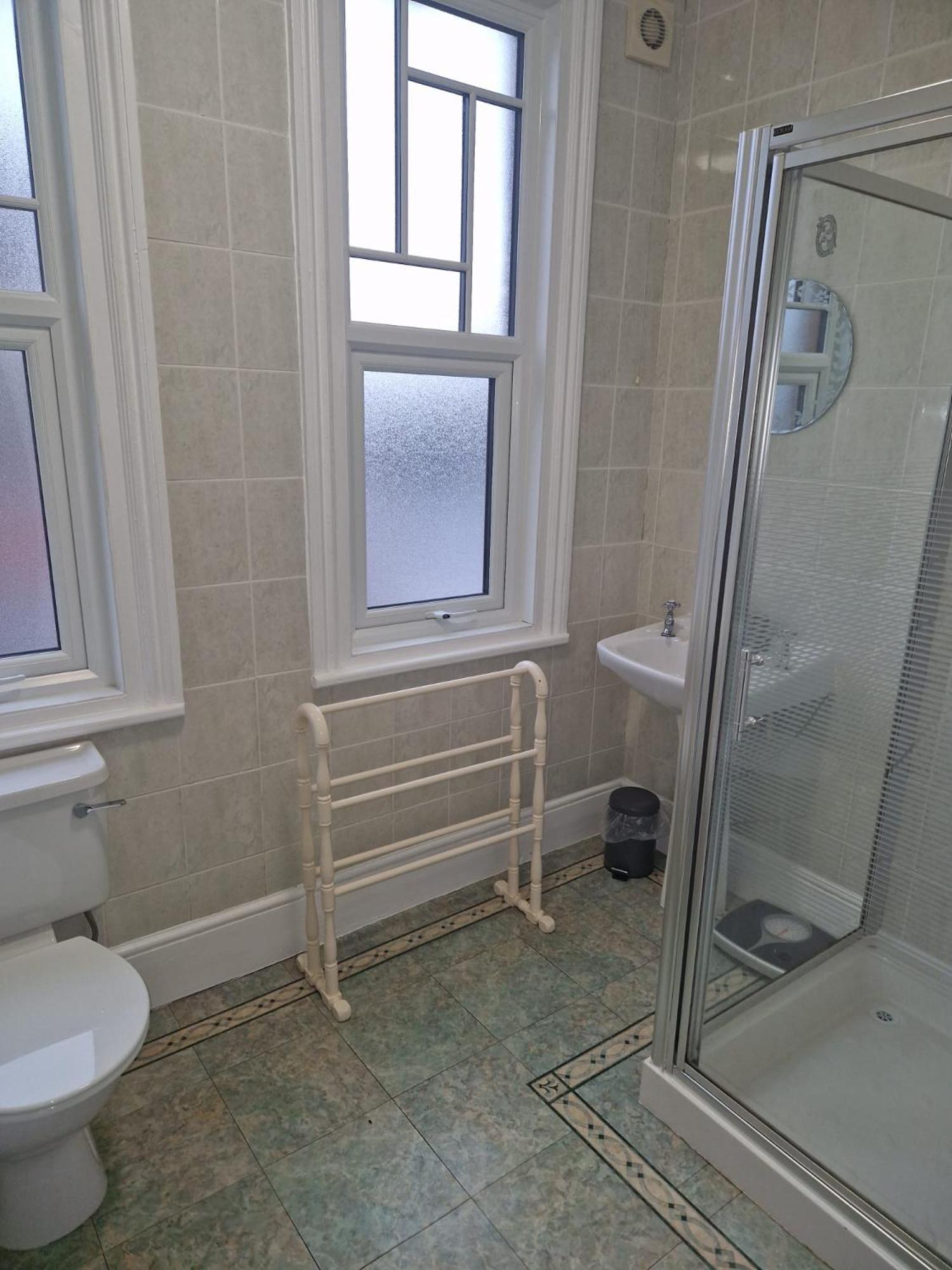 Hereford - Falcon House - Spacious 5 Bedroom House With Games Room - Sleeps 14 Guests - Great Property For Family & Friends Gathering Together - Hosted By Rentmyhouse المظهر الخارجي الصورة